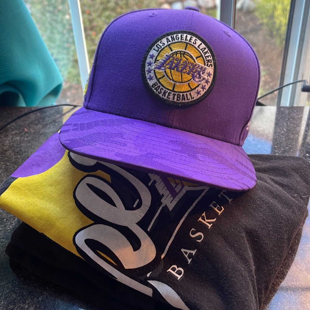 New Era Lakers Hat w/ FREE Lakers Tee